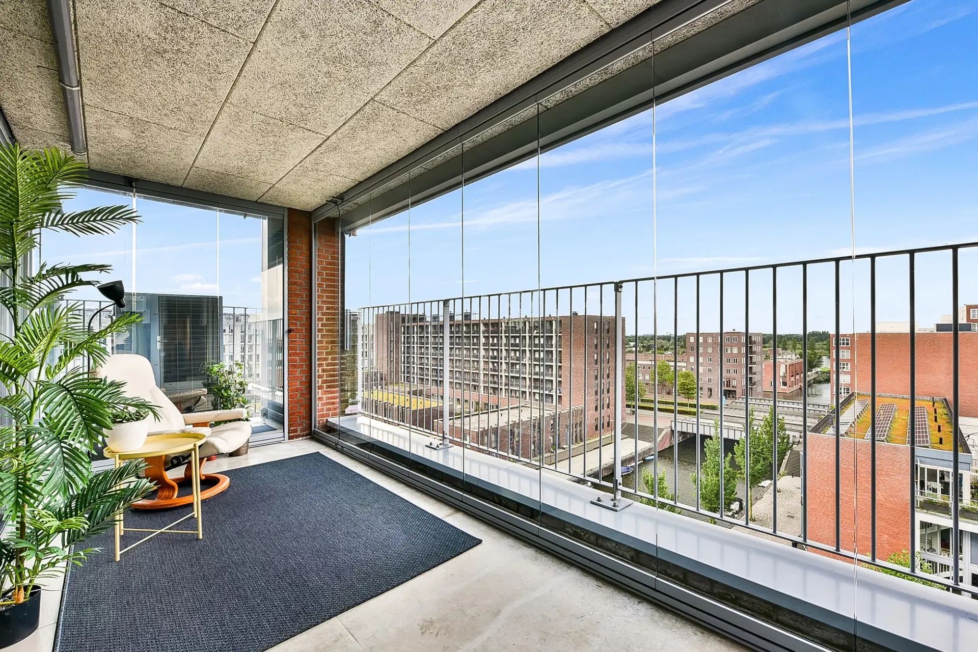 Balkonverglasung Wohnung Glas Hautzinger